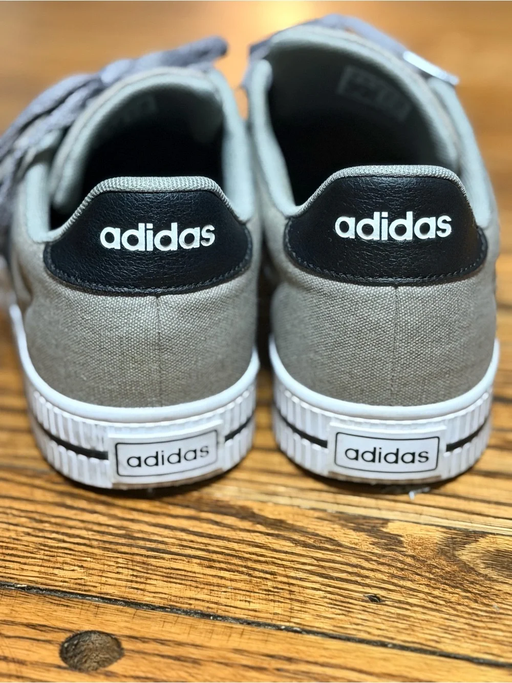 adidas Daily 3.0 Men’s Gray Black Canvas Sneakers Size 8
